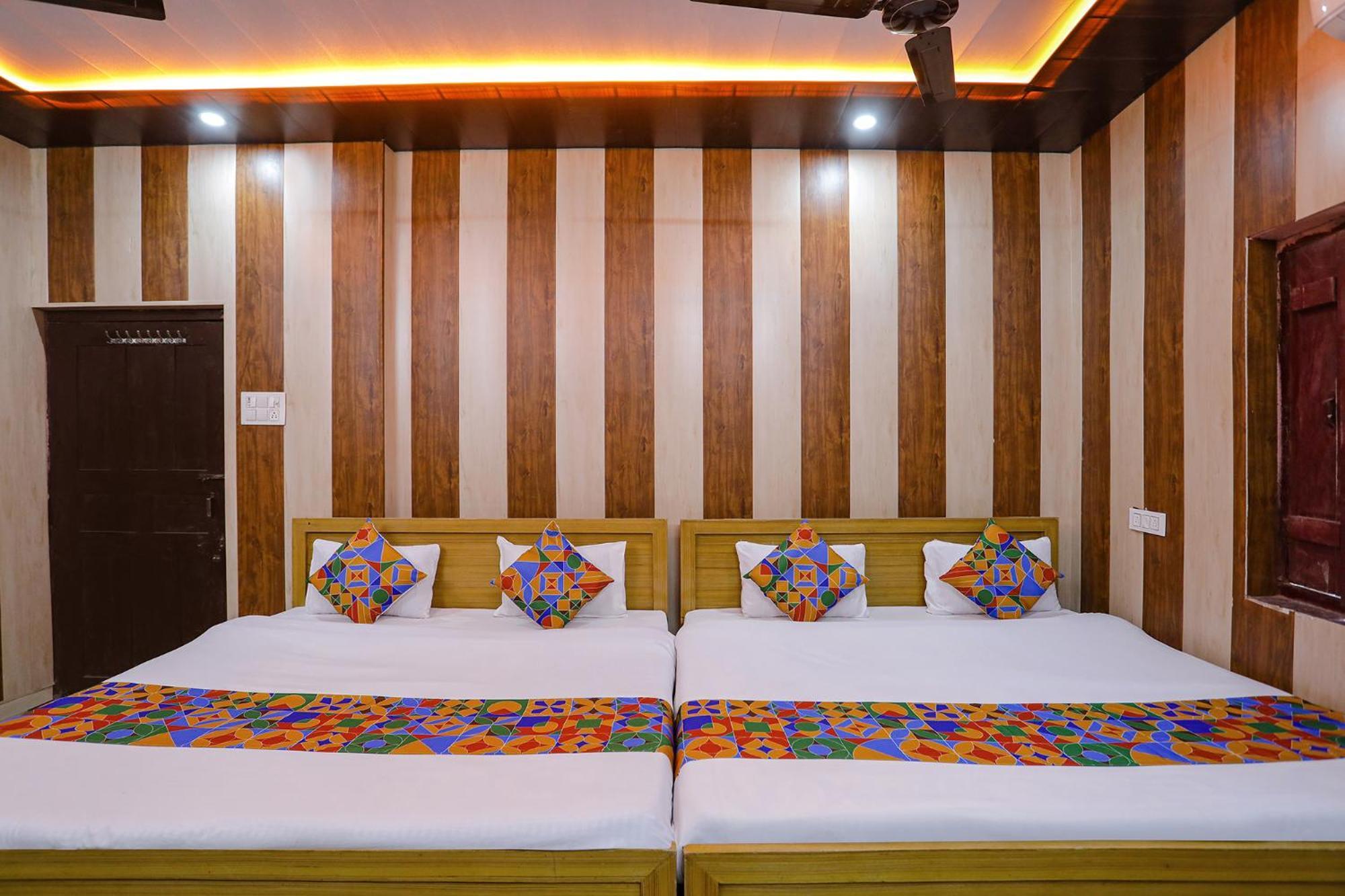 Fabexpress Shree Ram Aadhar 900 Mtr From Ram Mandir Hotel Ayodhya Exterior photo